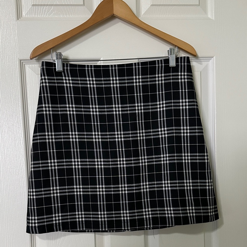 Plaid mini skirt